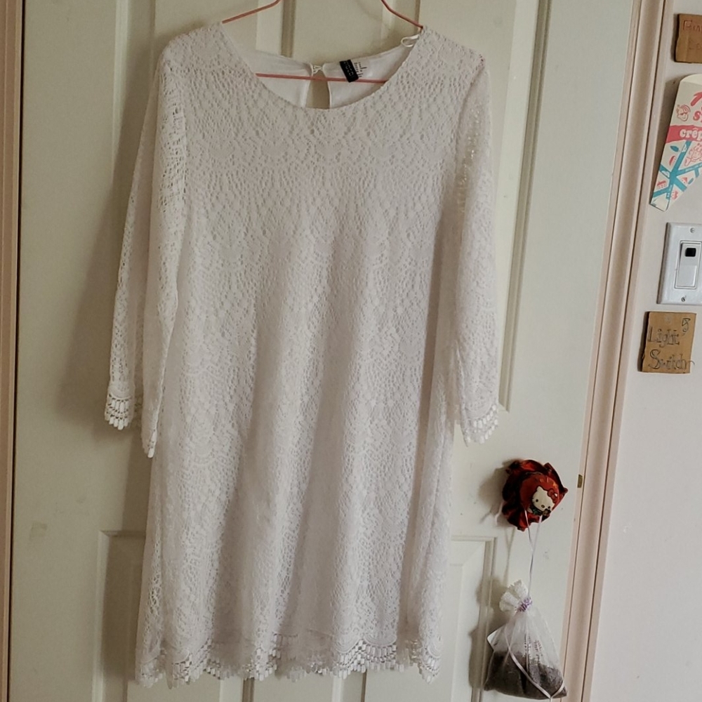 White lace dress